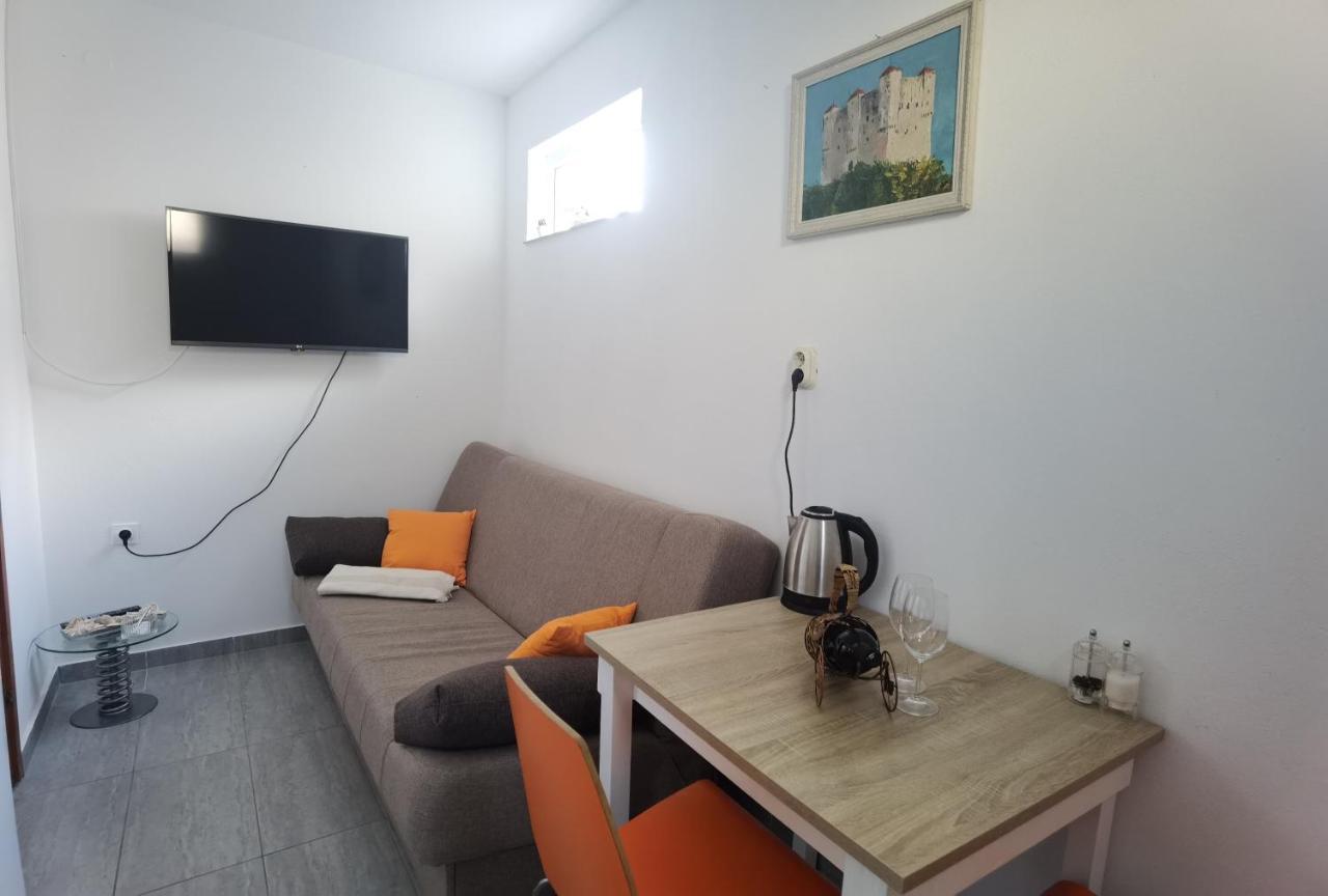 סנג' Studio Apartment Lipa מראה חיצוני תמונה