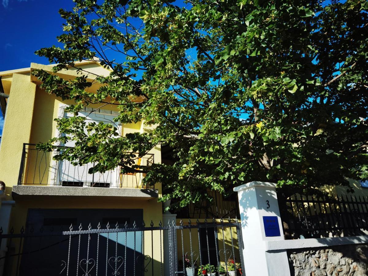 סנג' Studio Apartment Lipa מראה חיצוני תמונה