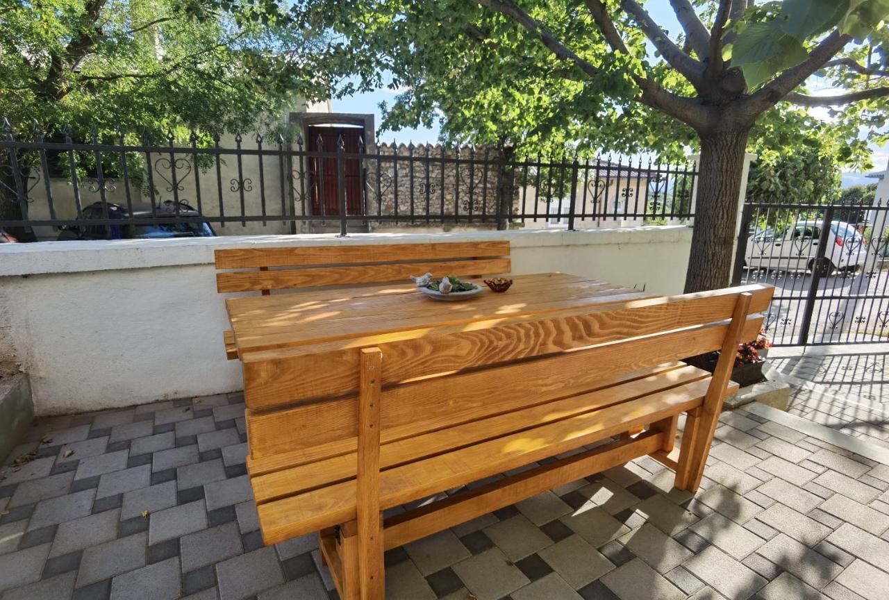 סנג' Studio Apartment Lipa מראה חיצוני תמונה