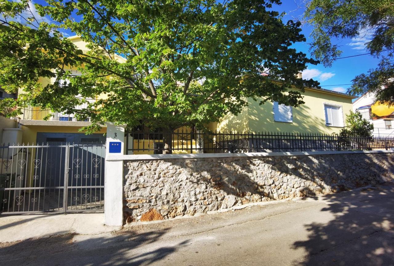 סנג' Studio Apartment Lipa מראה חיצוני תמונה